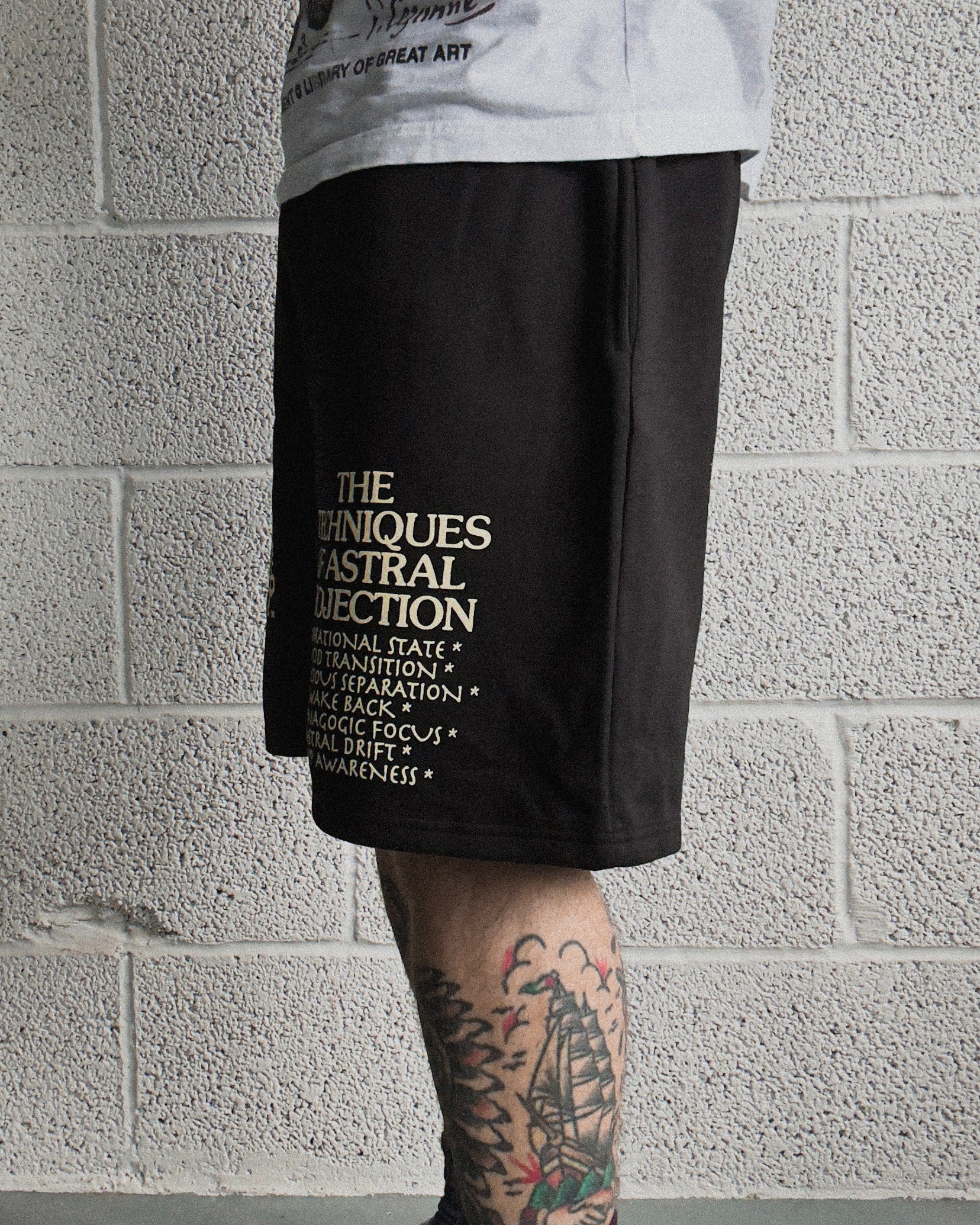 ASTRAL PROJECTION Shorts - Black