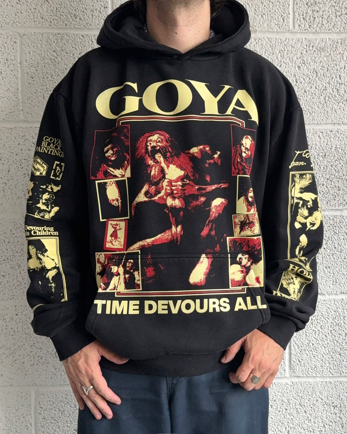 GOYA Hoodie - Washed Black, worn
